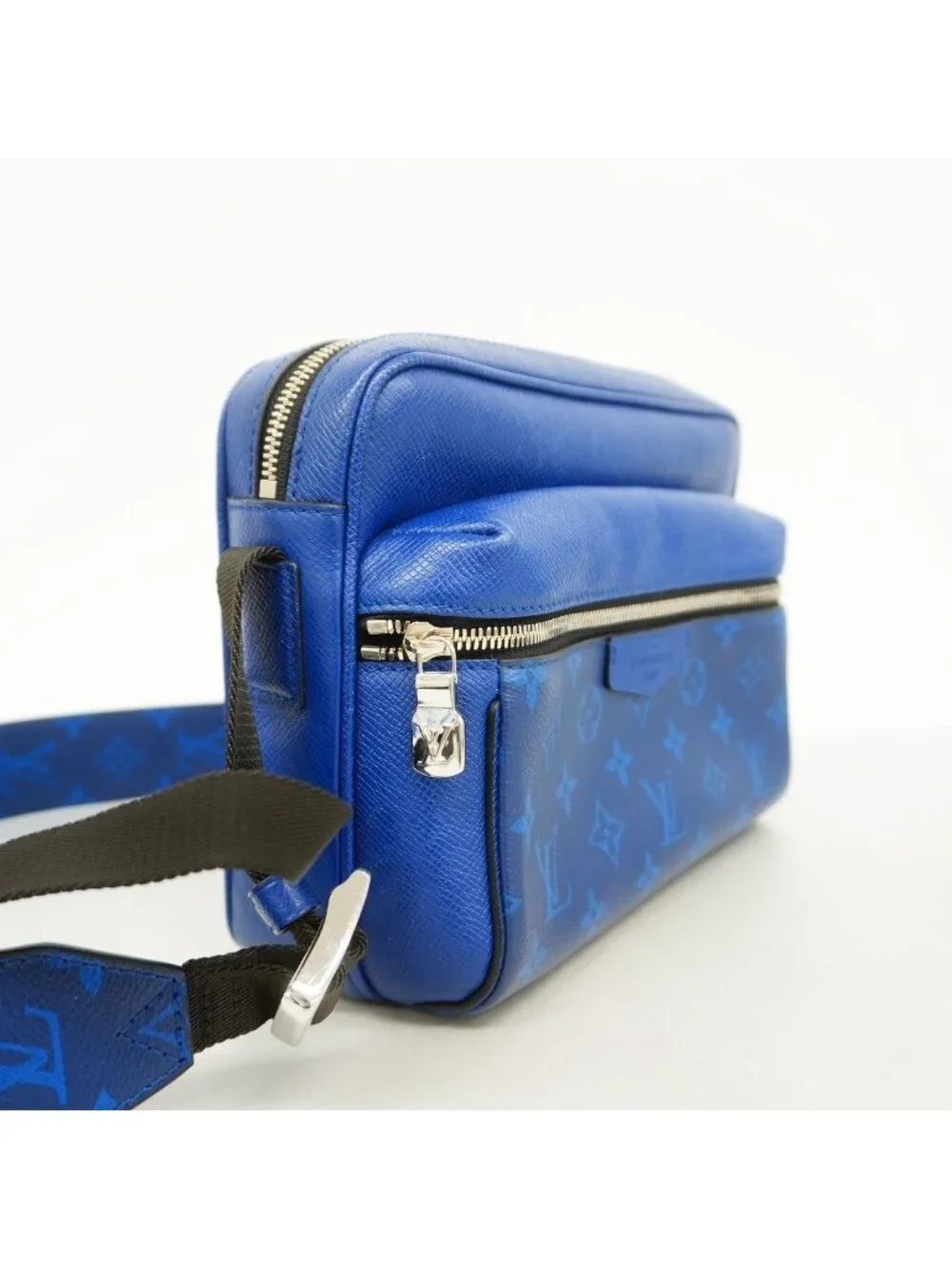 Louis Vuitton Shoulder Bag Taigarama Outdoor Messenger PM Cobalt